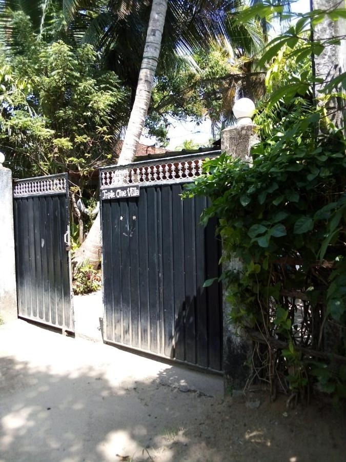 Triple One Villa อาฮานกามา ภายนอก รูปภาพ