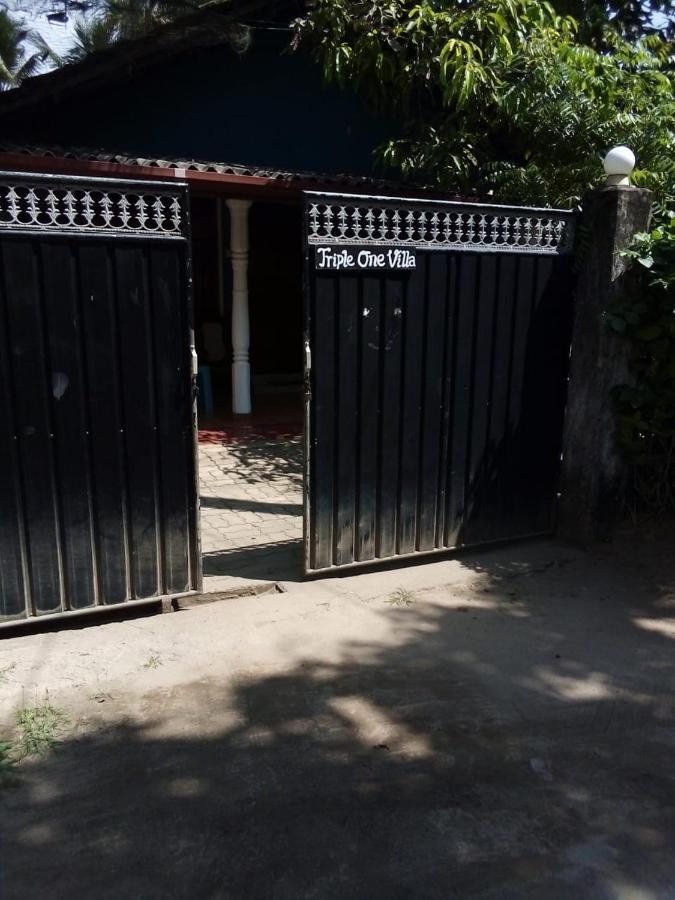 Triple One Villa อาฮานกามา ภายนอก รูปภาพ
