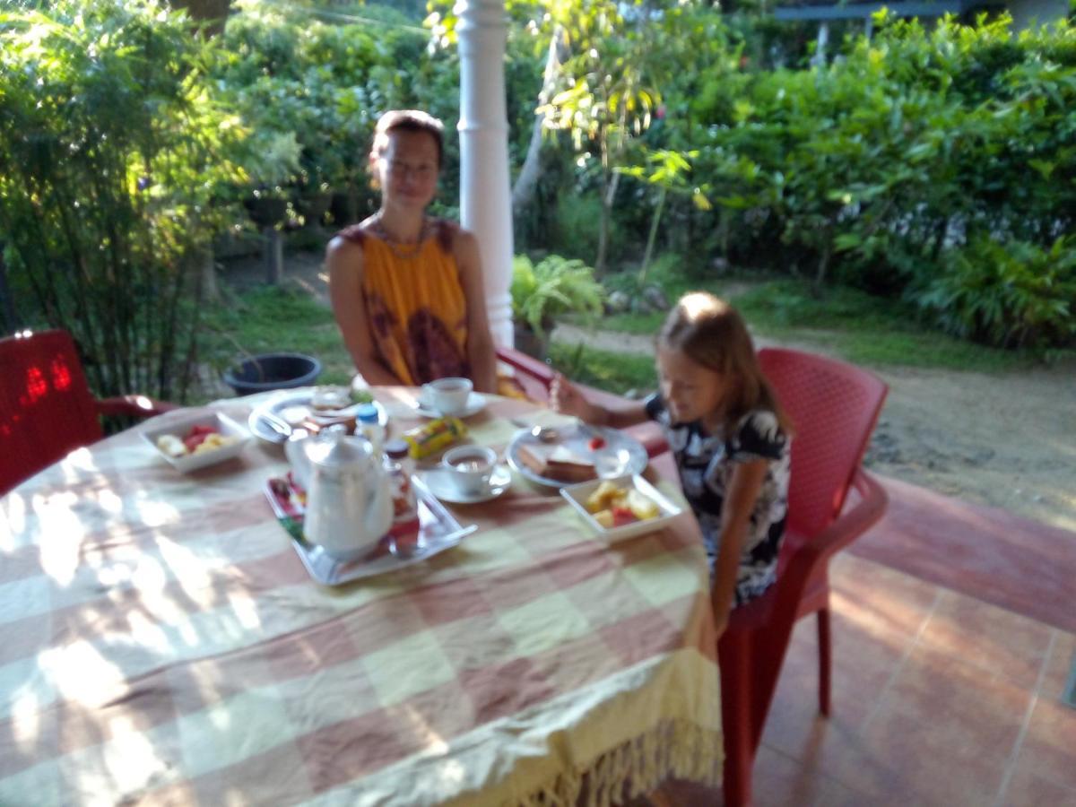 Triple One Villa อาฮานกามา ภายนอก รูปภาพ